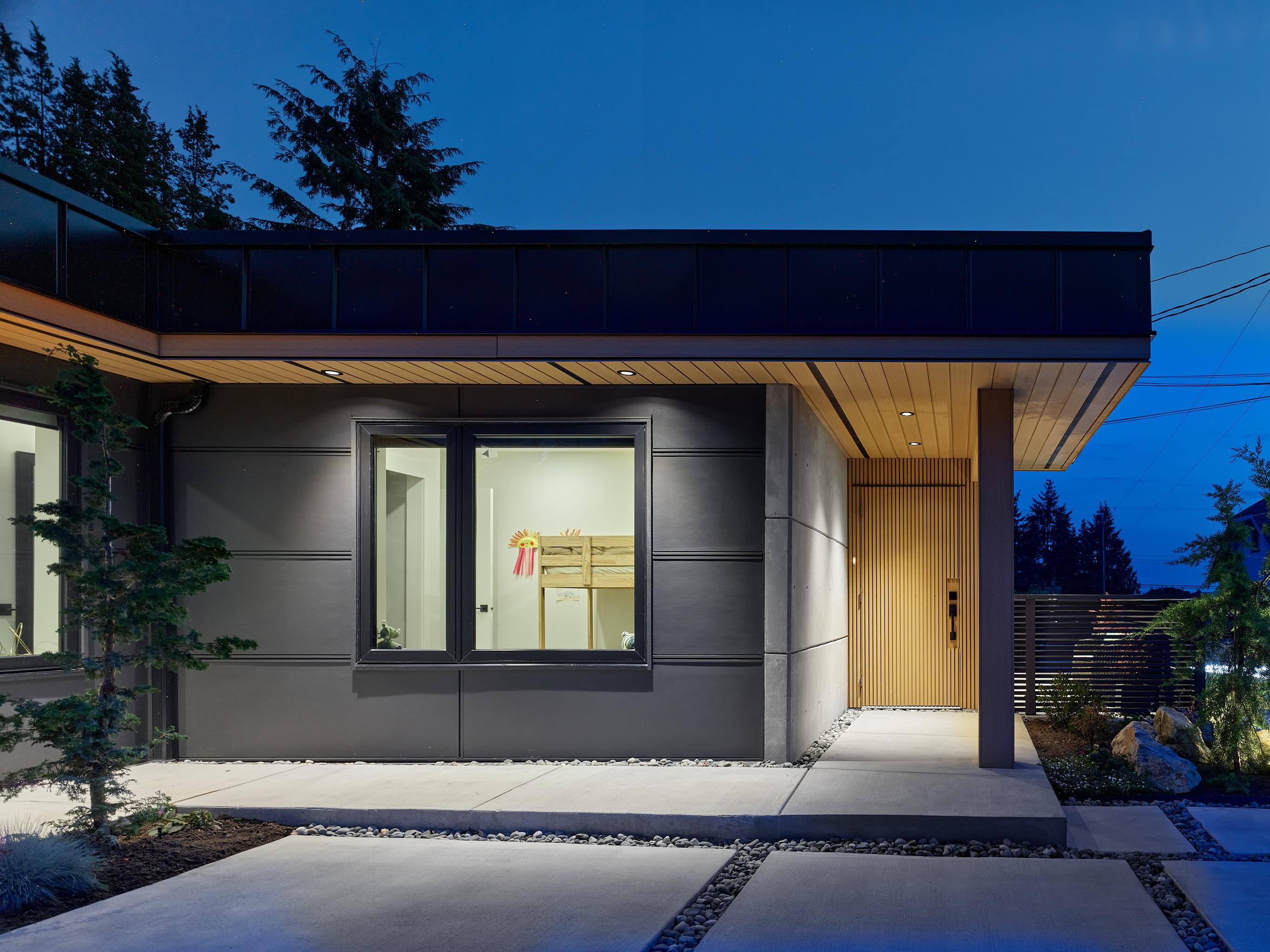 Vancouver custom modern prefab modular home — exterior view 1